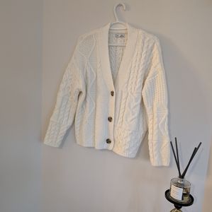 Knitted cardigan